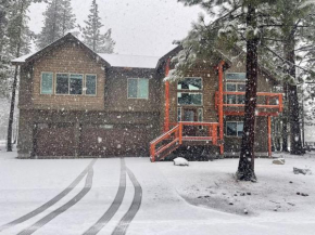 King Bed New Build Christmas Valley Garage Parking South Lake Tahoe